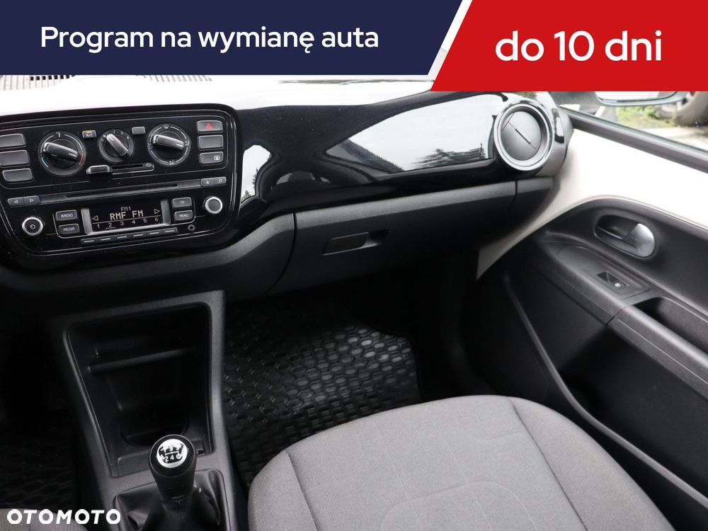 Volkswagen up! - 10