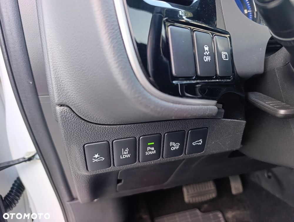 Mitsubishi Outlander 2.4 4WD Diamant+ - 25