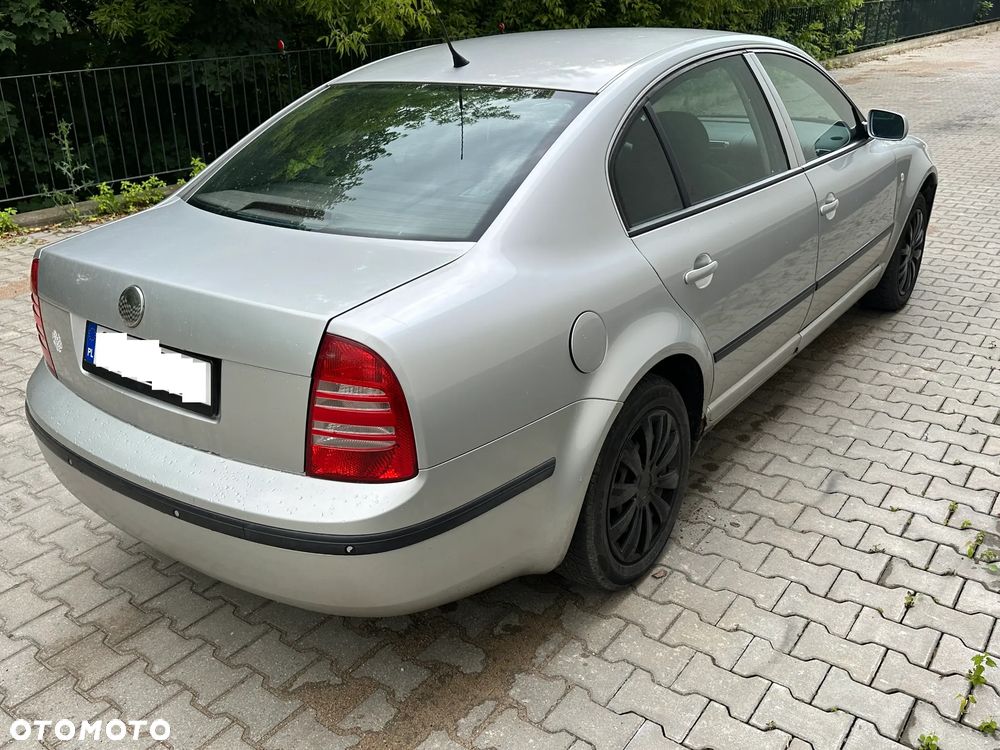 Skoda Superb 2.8 V6 Elegance - 7