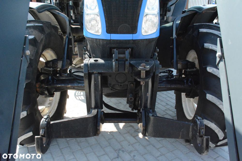 New Holland TSA.135 / 2004r. / Ładowacz czołowy / Tuz / Klima / Super stan - 13