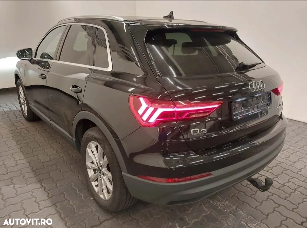 Audi Q3 45 TFSIe S tronic - 4