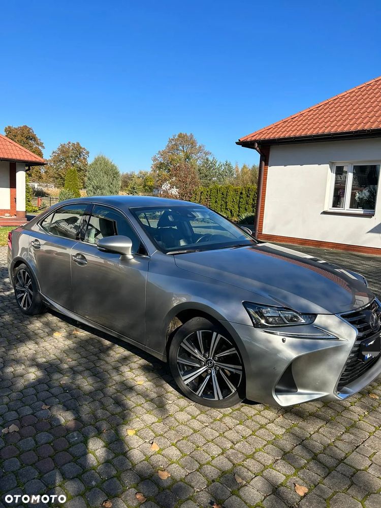 Lexus IS 300h Executive Line - 6