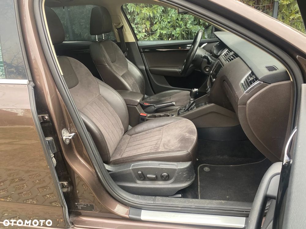 Skoda Octavia 2.0 TDI DSG L&K - 11