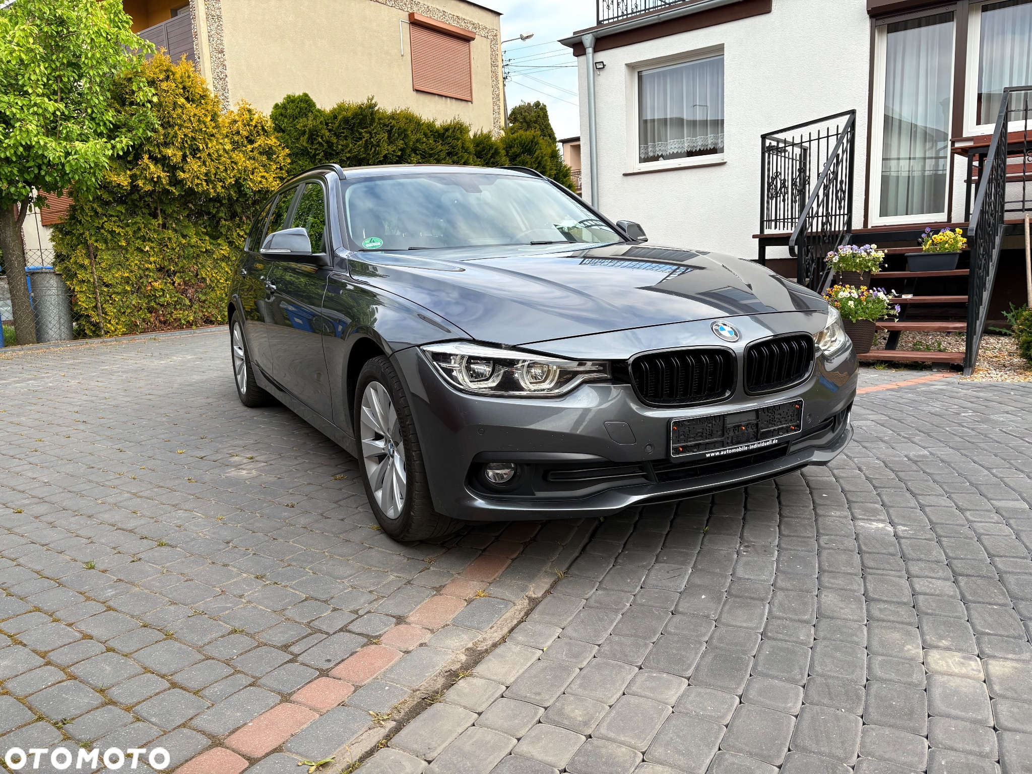 BMW Seria 3 318d Touring - 2