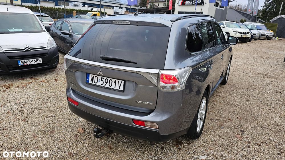 Mitsubishi Outlander 2.2 DID Intense + - 4