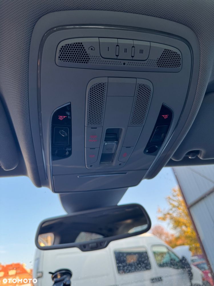 Audi A8 3.0 TDI L Quattro - 12