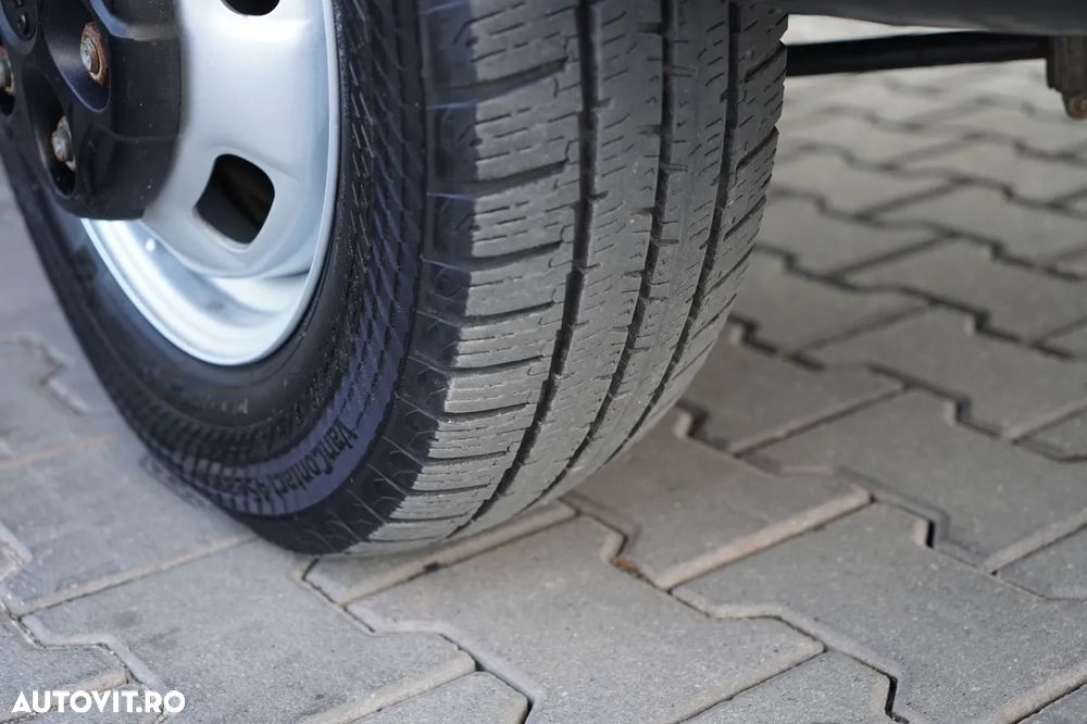 Iveco DAILY 35-160 / 4.2 M CONTAINER / AUTOSTRADĂ / TWIN GVWR: 3500 KG / 2022 - 16