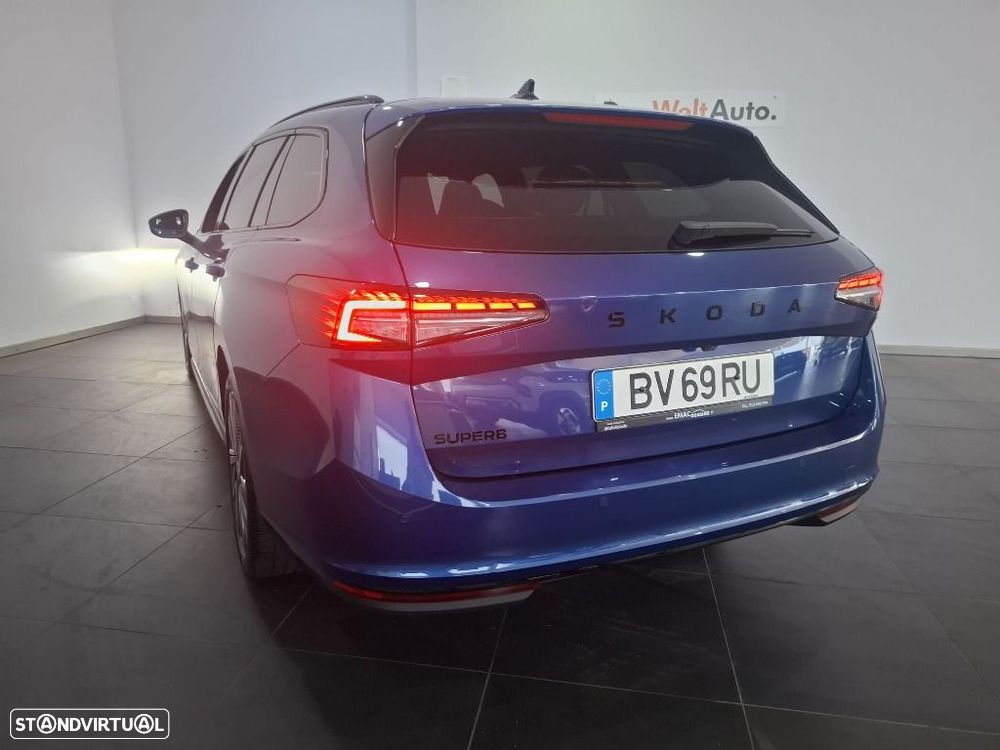 Skoda Superb Break 2.0 TDI Sportline DSG - 9