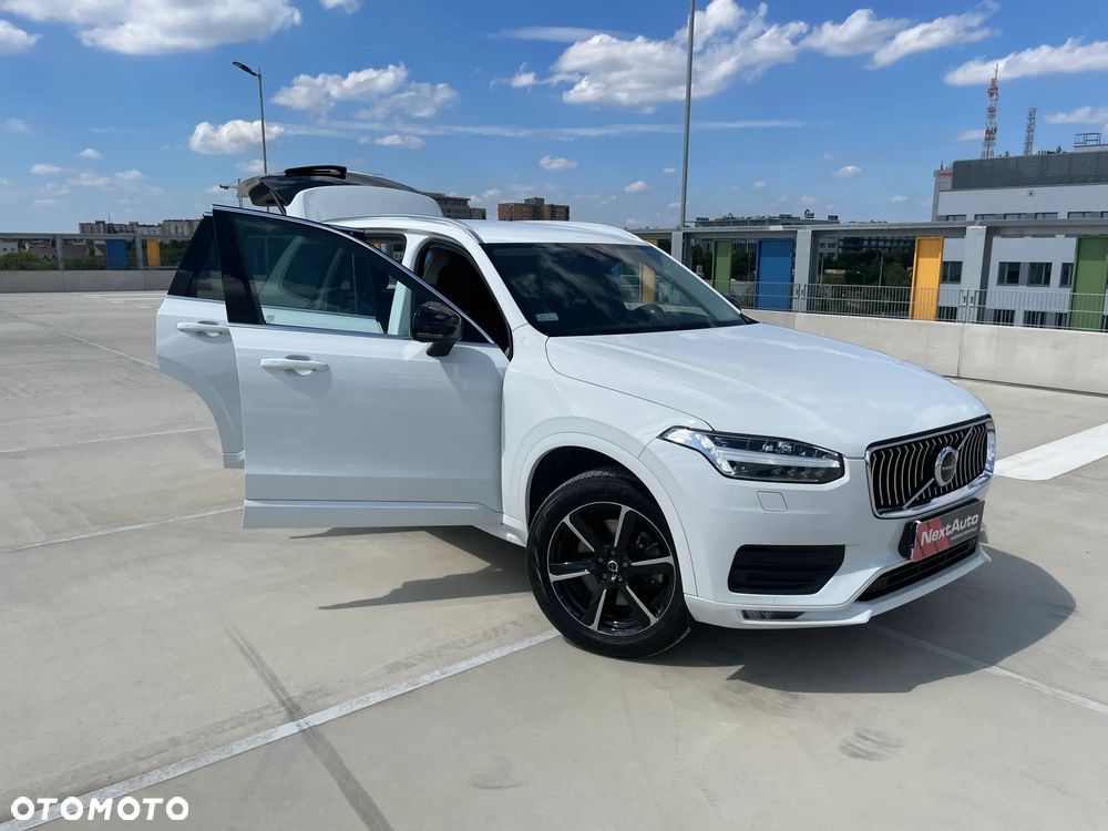Volvo XC 90 - 9