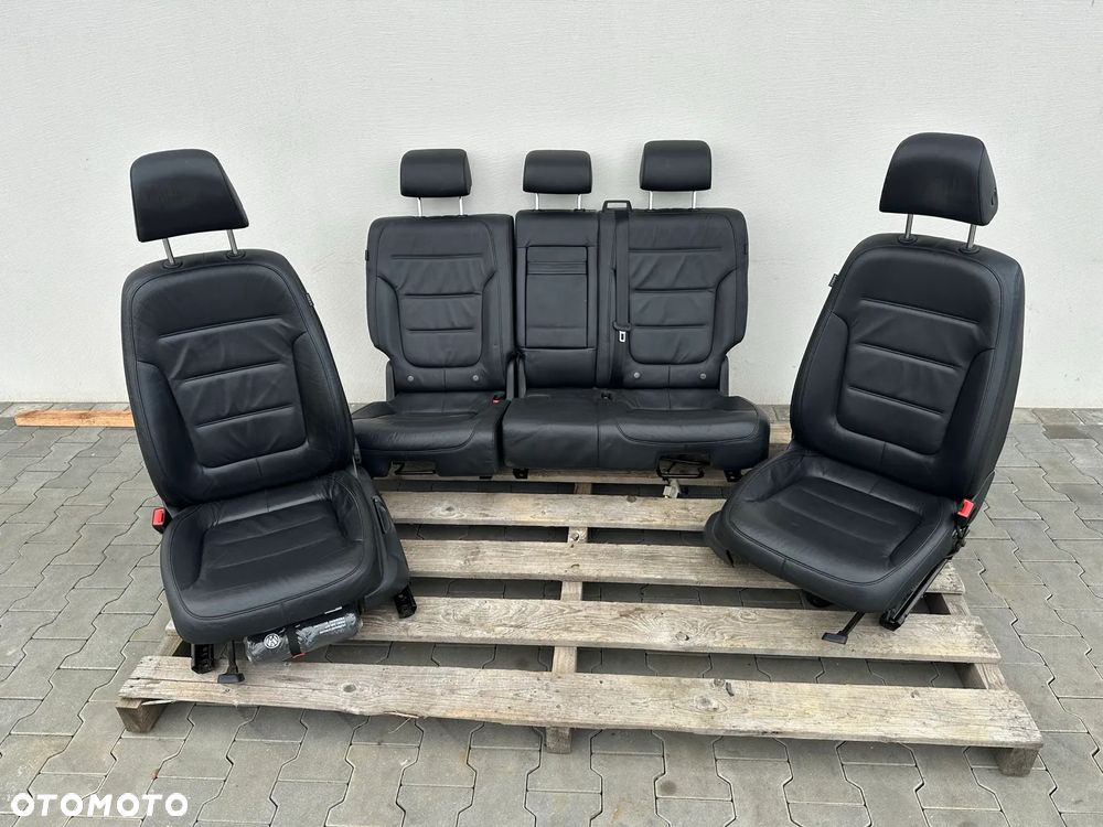 VW TOUAREG 7P 10-18R FOTEL FOTELE GRZANE KOMPLET KANAPA SKÓRA - 1