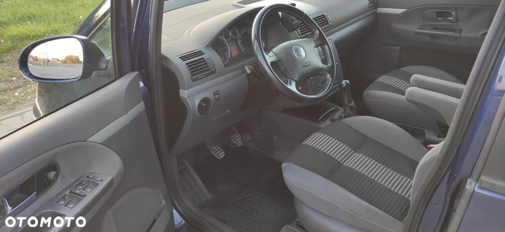 Volkswagen Sharan - 18