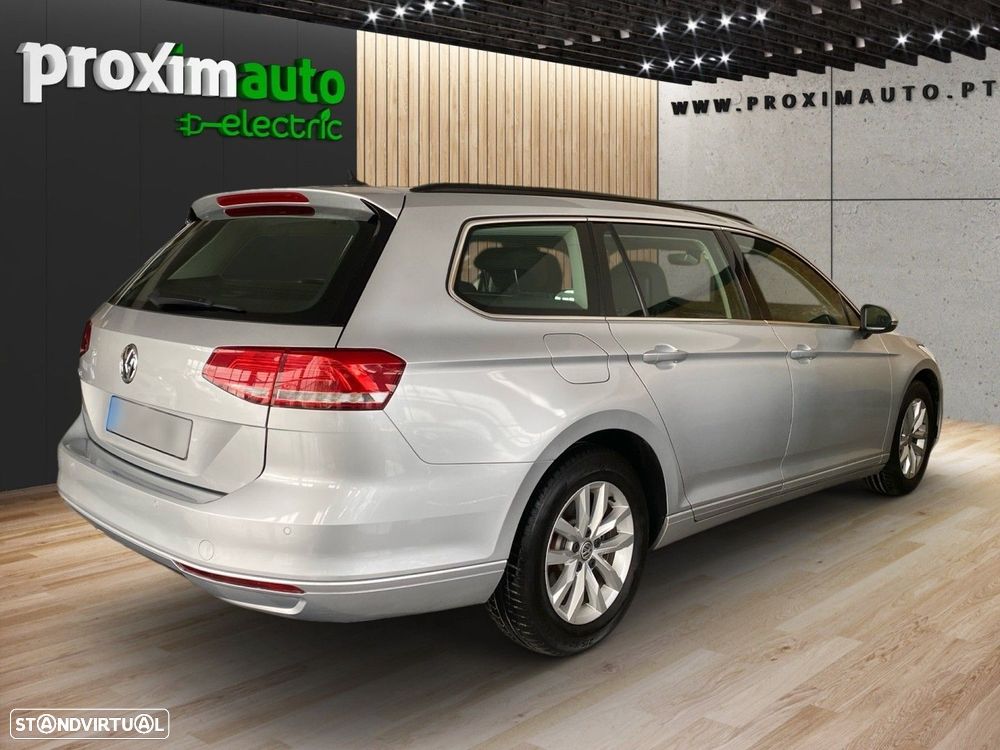VW Passat Variant 2.0 TDi Confortline DSG - 10