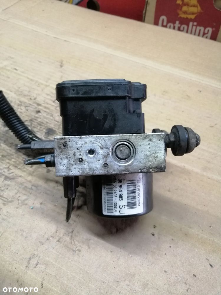 Chevrolet Aveo T250 pompa hamulcowa 96964985SJ plus wtyczka z wiązką - 9