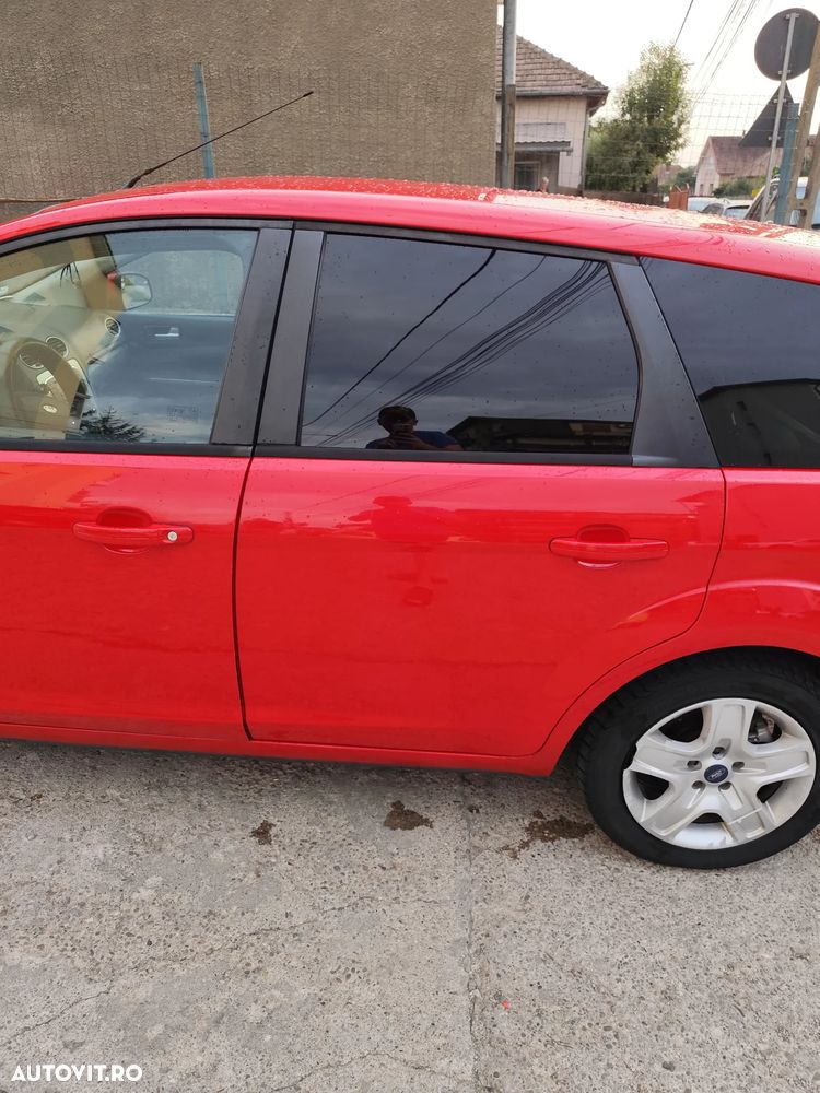 Ford Focus 1.6 TDCI Sport - 12