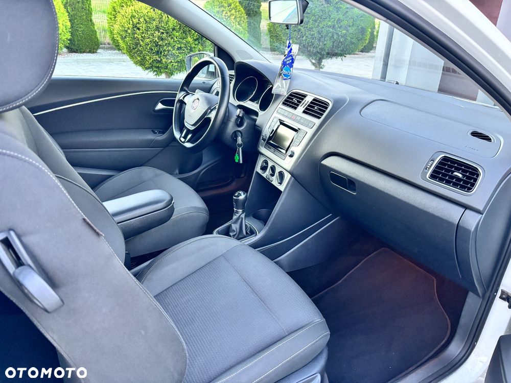 Volkswagen Polo 1.2 TSI Comfortline - 9