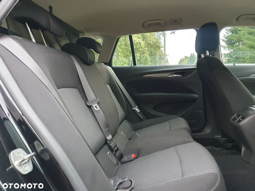 Opel Insignia Sports Tourer 1.6 ECOTEC Diesel Innovation - 6