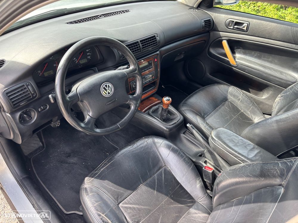 VW Passat 1.9 TDi Confortline Top - 5