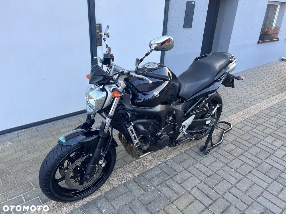 Yamaha FZ6 - 12