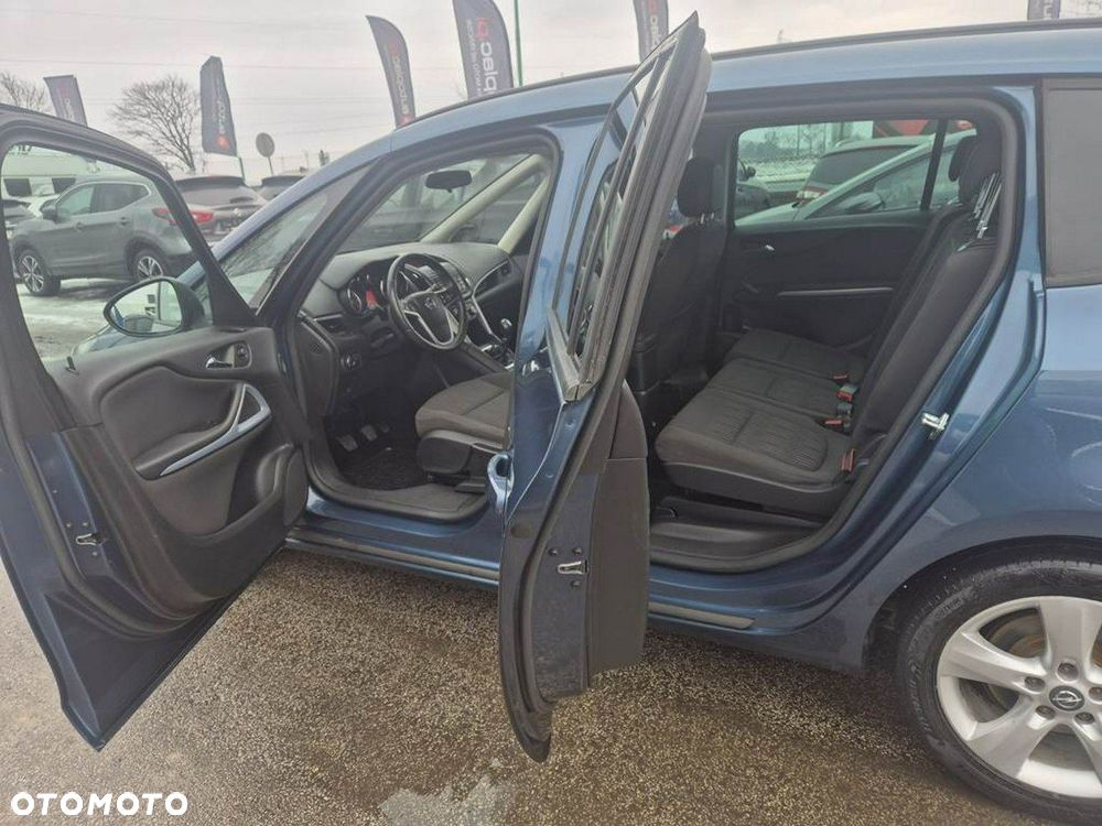 Opel Zafira - 29