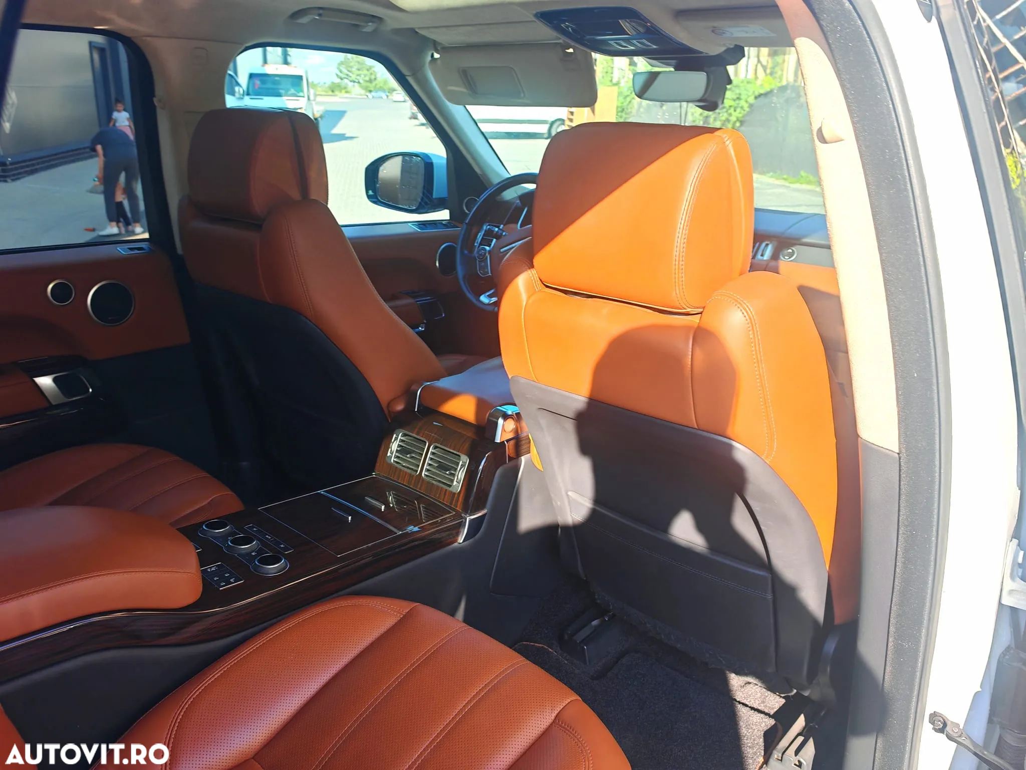 Land Rover Range Rover 4.4 I SDV8 Autobiography - 13