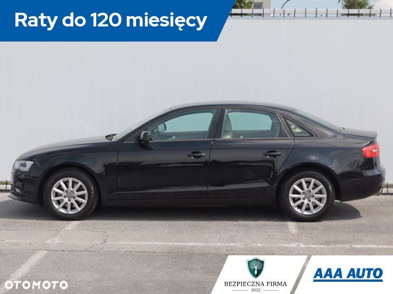Audi A4 Limousine - 4