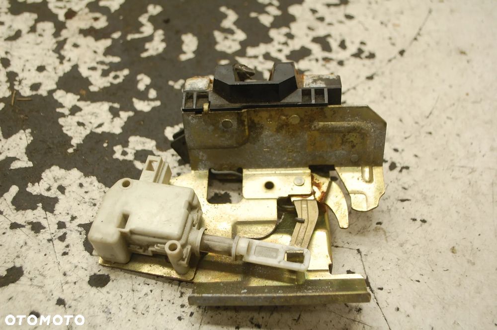 ZAMEK KLAPY BAGAŻNIKA TYŁ TYLNY VW SHARAN MK I LIFT SEAT ALHAMBRA 2001-2010 - 1