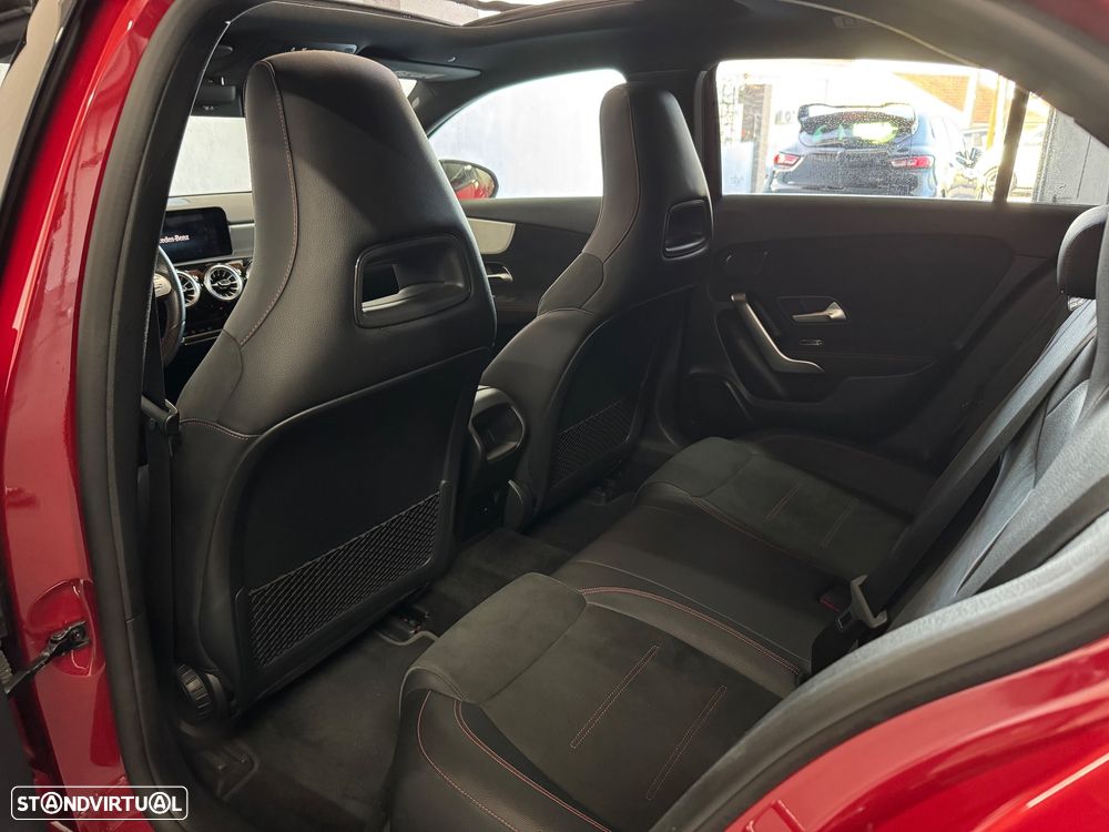 Mercedes-Benz A 250 e 8G-DCT AMG Line - 17