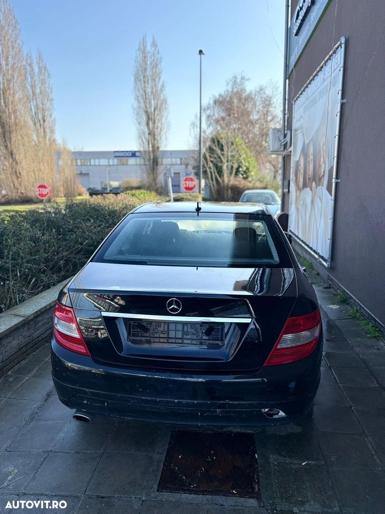 MERCEDES-BENZ C-Class 2010 — imagine 5