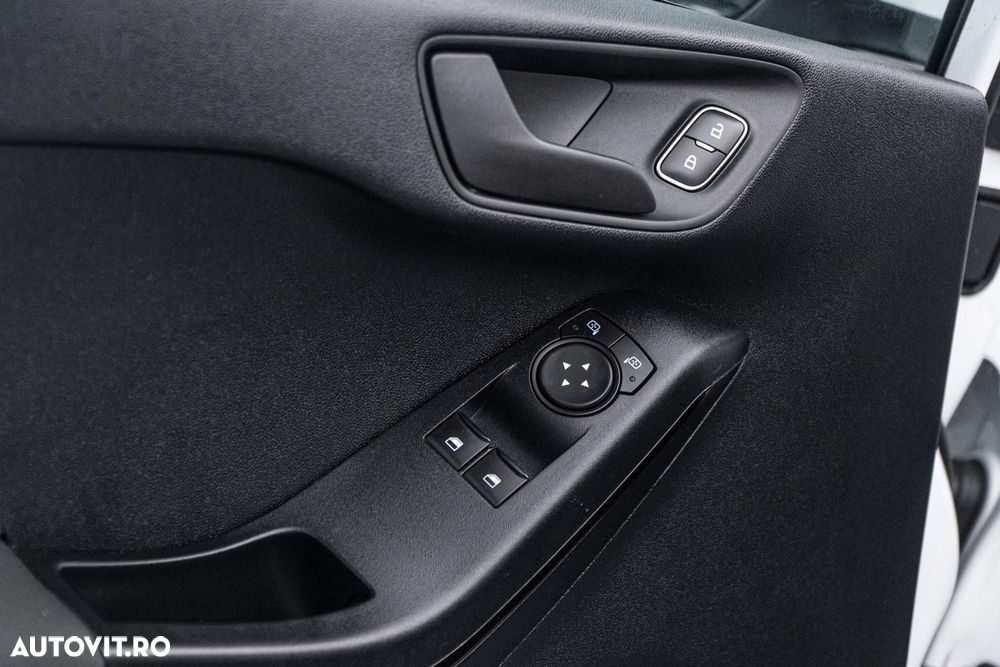 Ford Fiesta 1.1 Trend Connected - 27