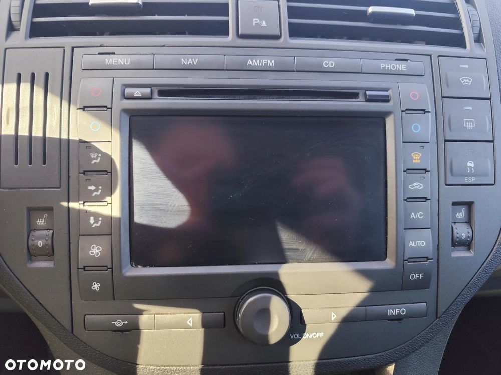 Ford Focus C-Max 2.0 Ghia - 34