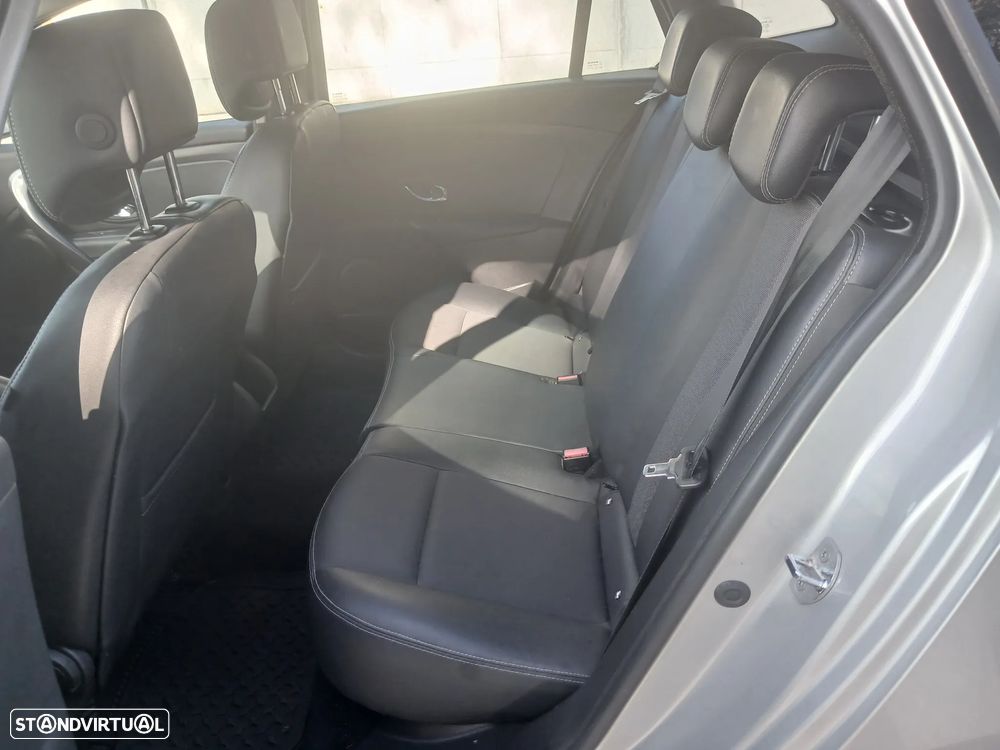 Renault Mégane Sport Tourer 1.5 dCi GT Line EDC J18 — fotografia 32