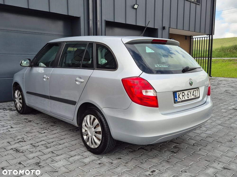 Skoda Fabia 1.4 16V Comfort - 26