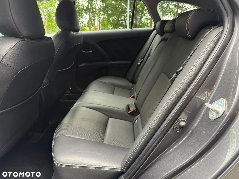 Toyota Avensis 1.8 Prestige - 16