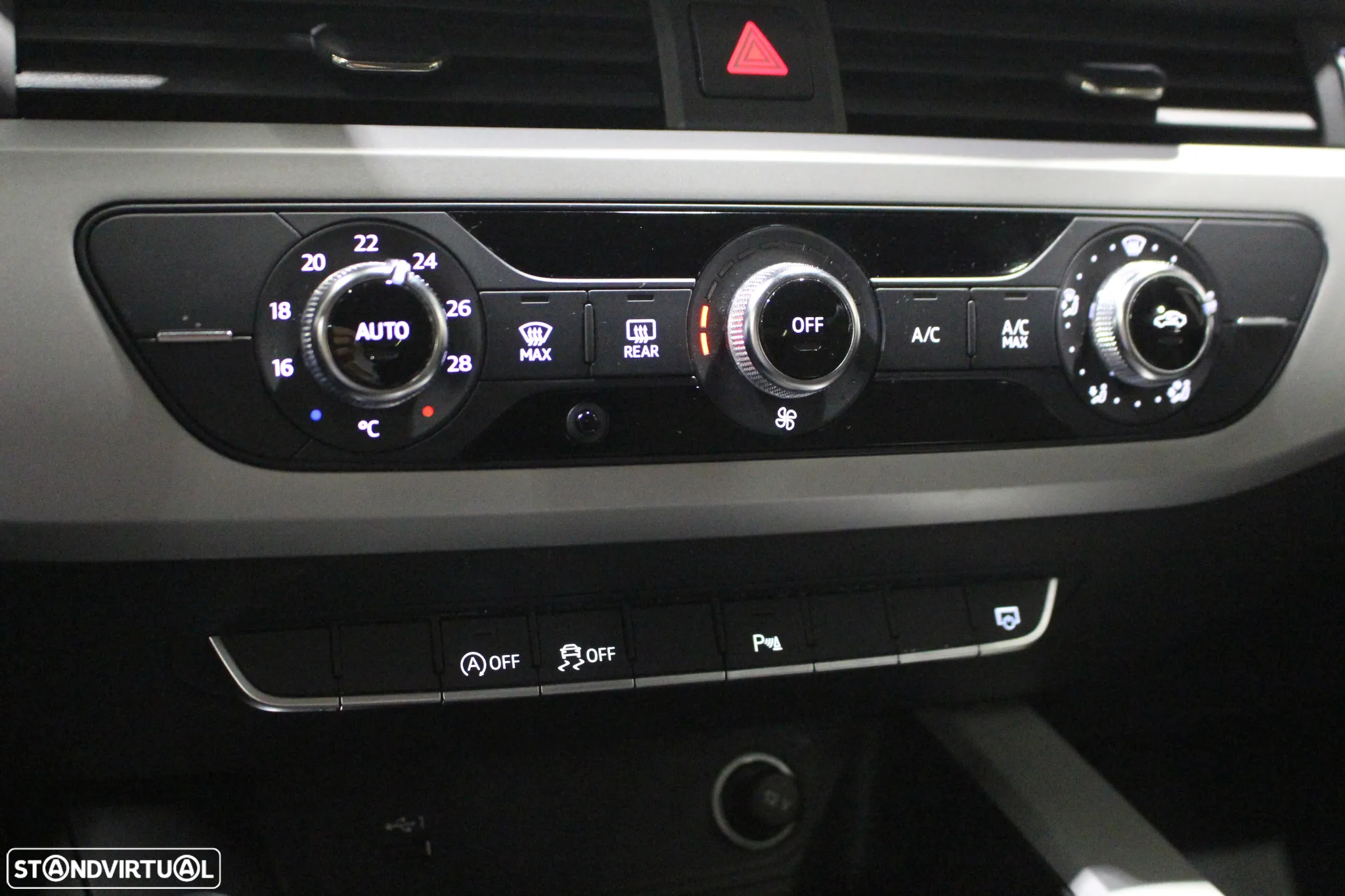 Audi A4 Avant 30 TDI Advanced S tronic - 28