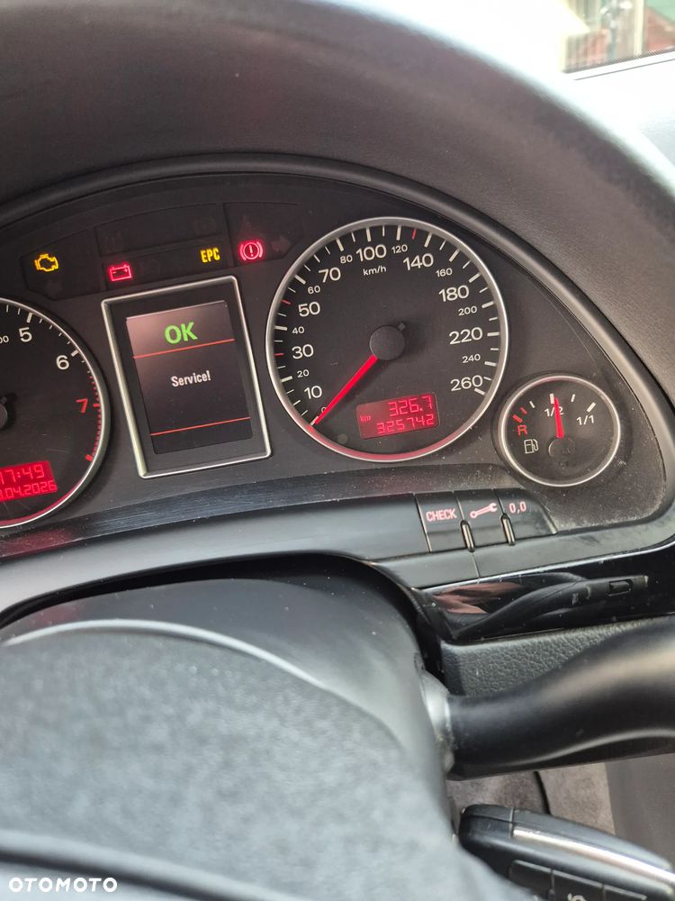 Audi A4 Limousine - 17