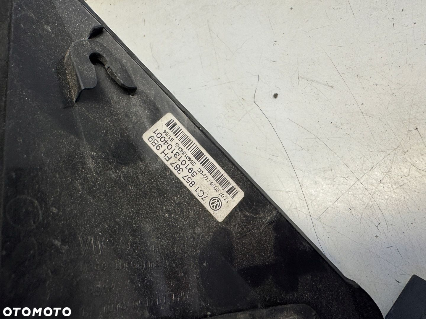 VW CRAFTER II 17r- LUSTERKO LEWE 62 PIN ANTENA EU - 15