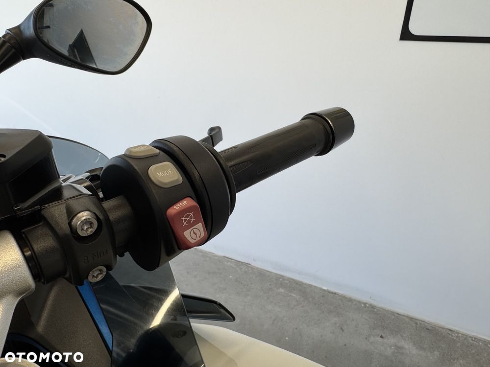 BMW R - 30