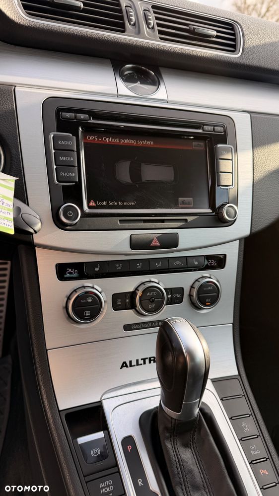 Volkswagen Passat Alltrack - 15