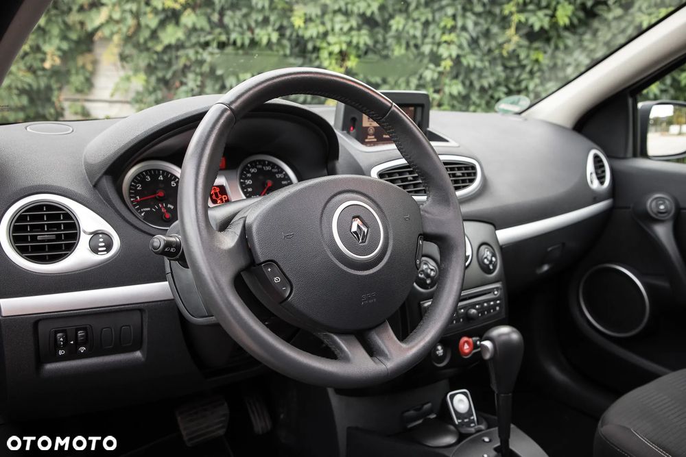 Renault Clio 1.6 16V Dynamique - 15