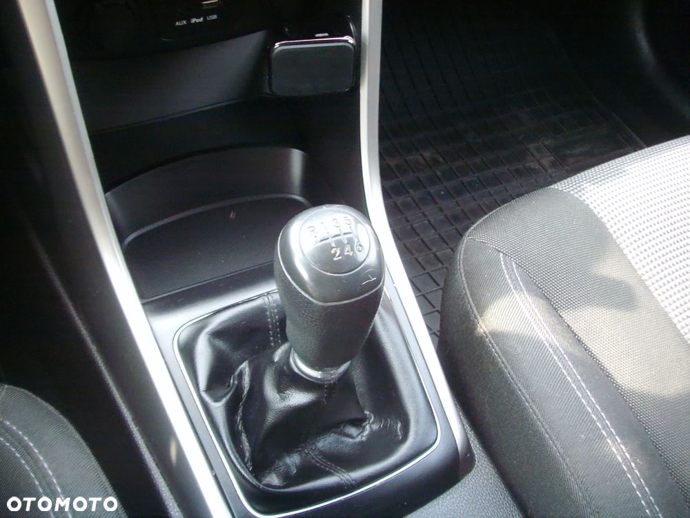 Hyundai i30 - 21