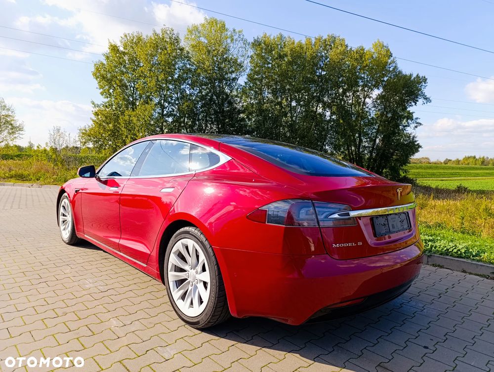 Tesla Model S Long Range Plus - 17