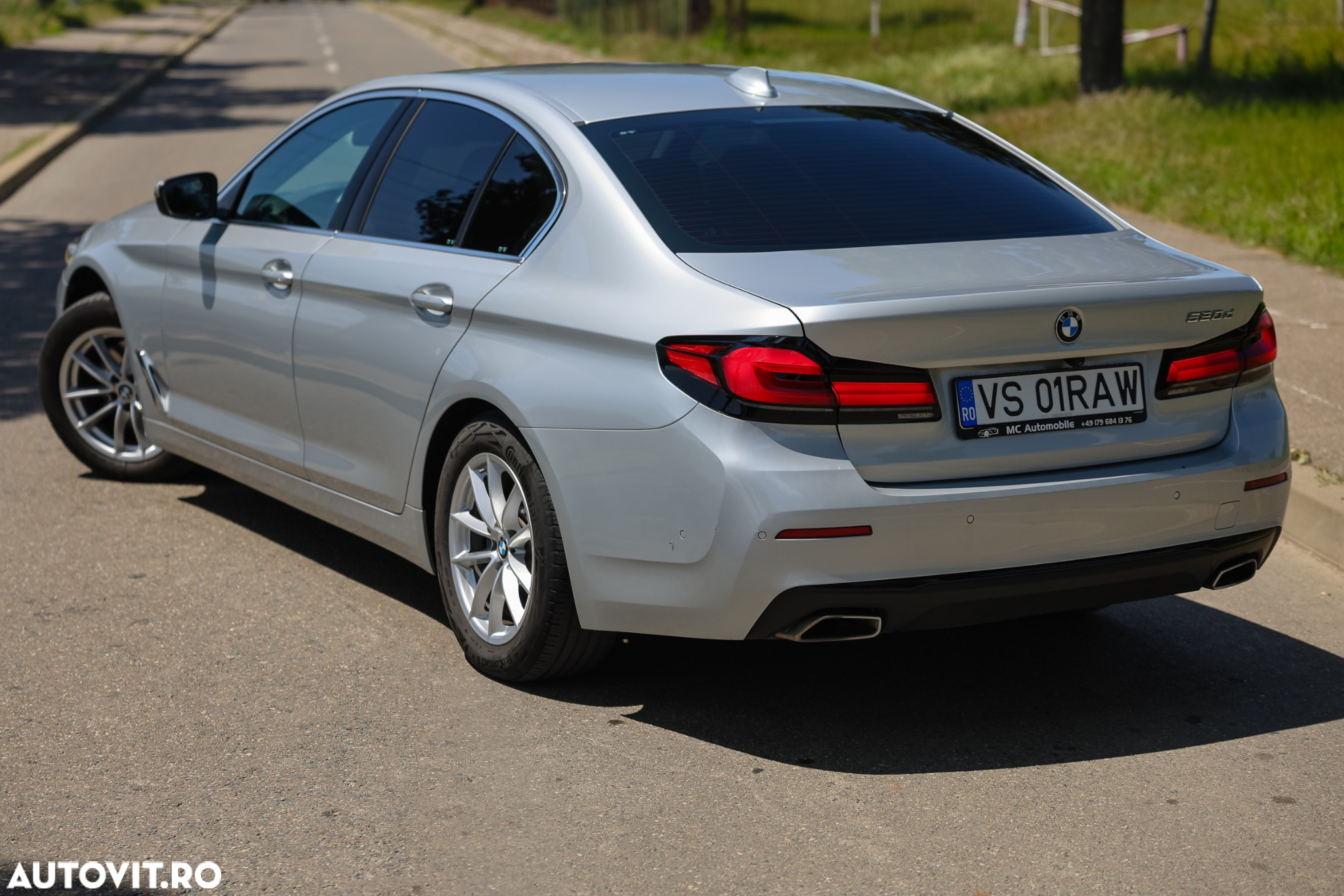 BMW Seria 5 520d AT MHEV - 12