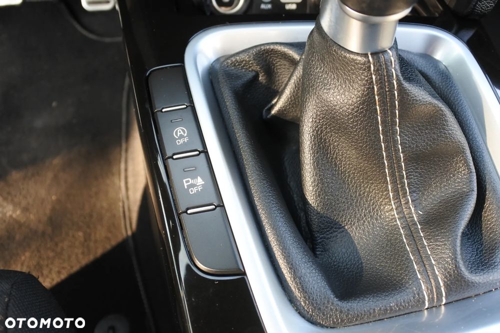 Kia Ceed 1.0 T-GDI ISG GT Line - 23