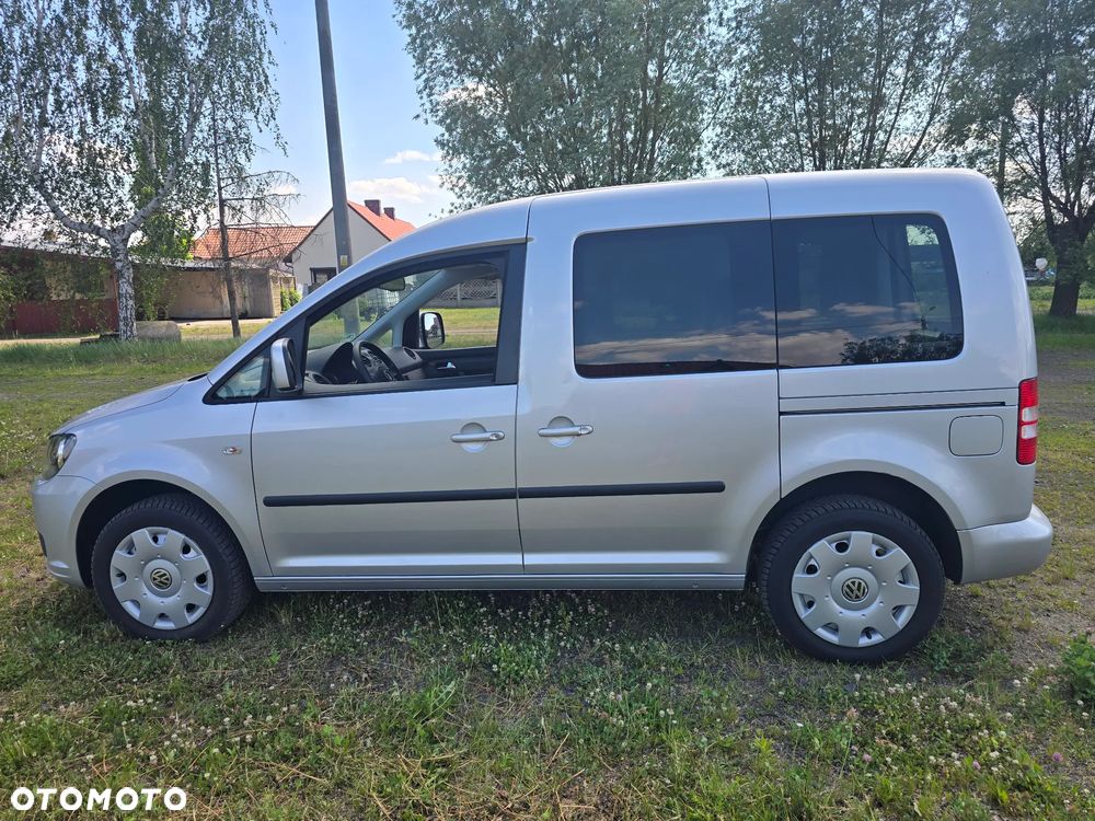 Volkswagen Caddy Trendline DSG - 21