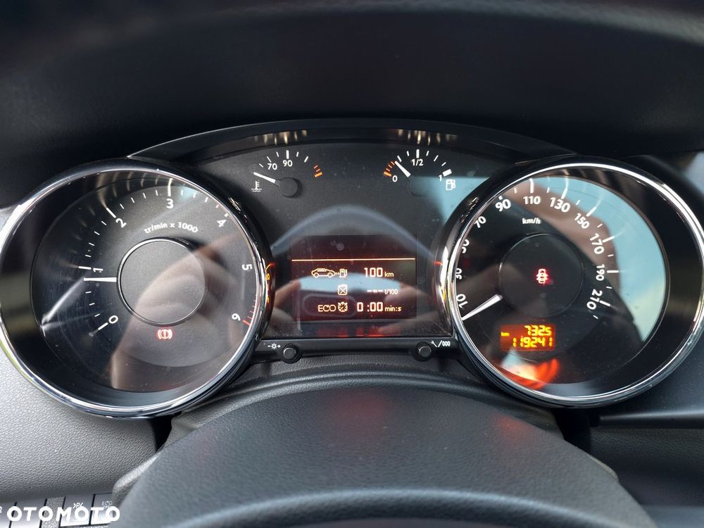 Peugeot 3008 2.0 HDi Allure - 20