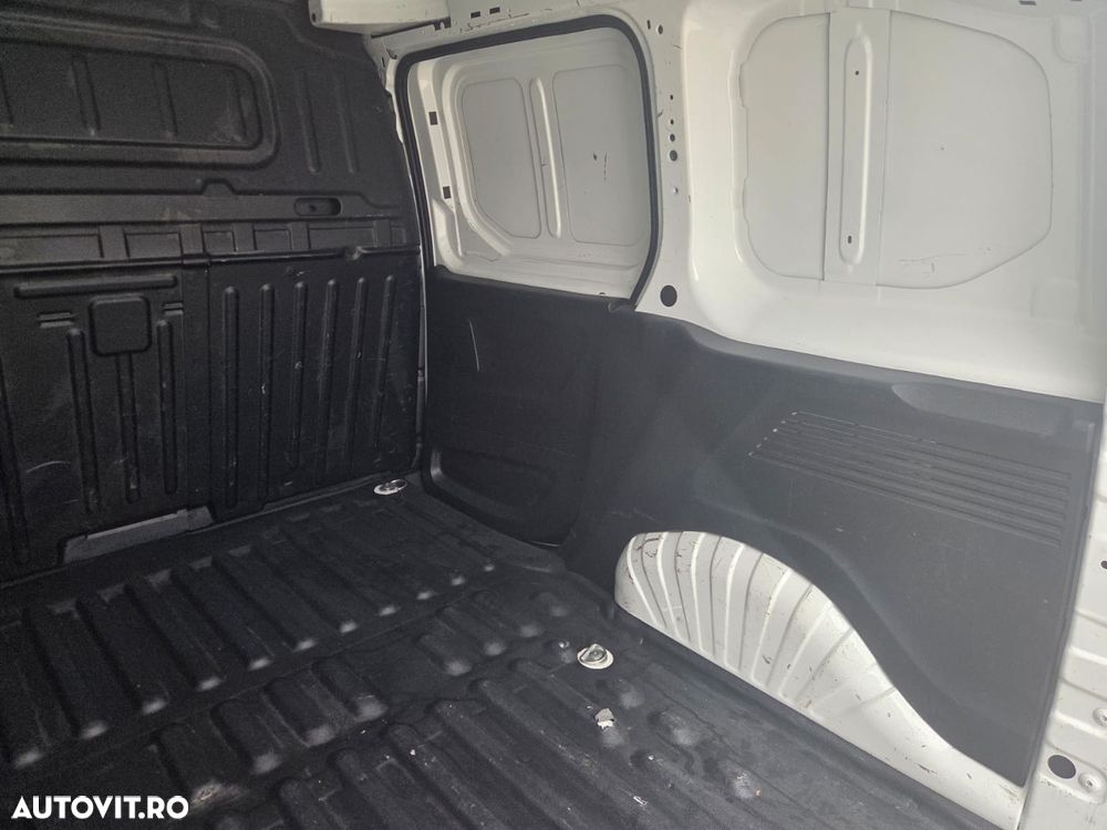 Citroën New Berlingo L1H1 - 13