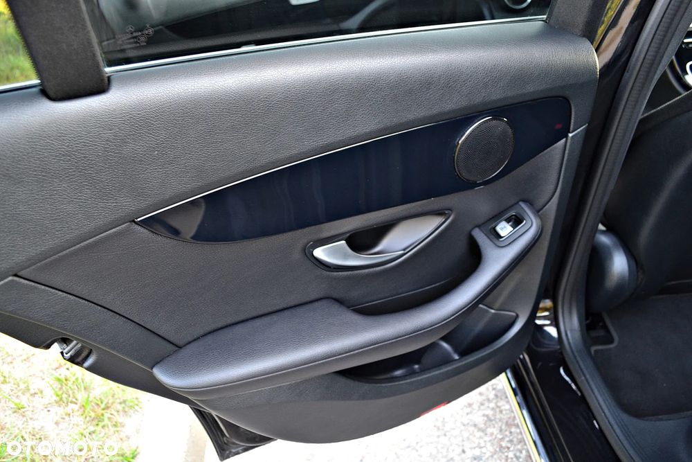 Mercedes-Benz Klasa C 220 d 9G-TRONIC Exclusive - 29