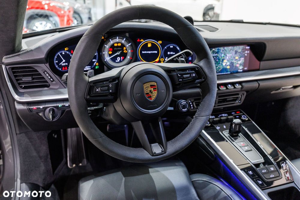 Porsche 911 Turbo - 10