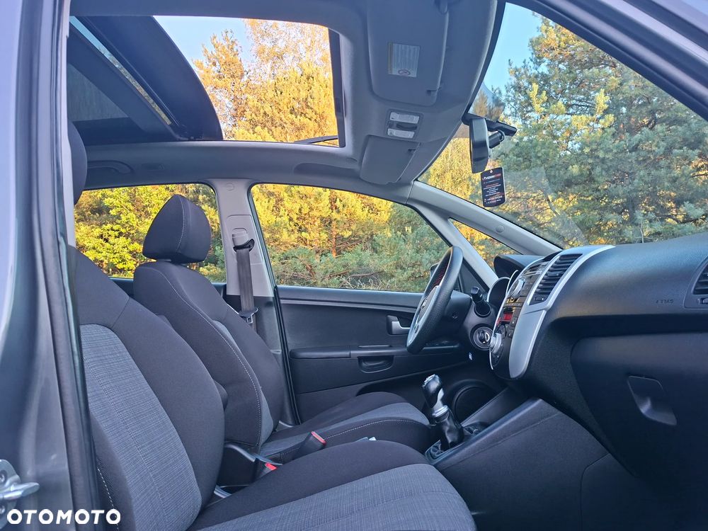 Kia Venga 1.4 CVVT Titanium Collection - 32