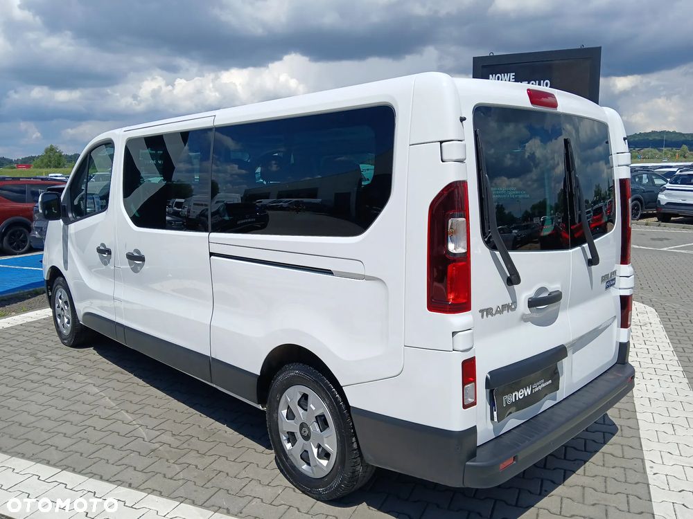 Renault Trafic 2.0 dCi - 4